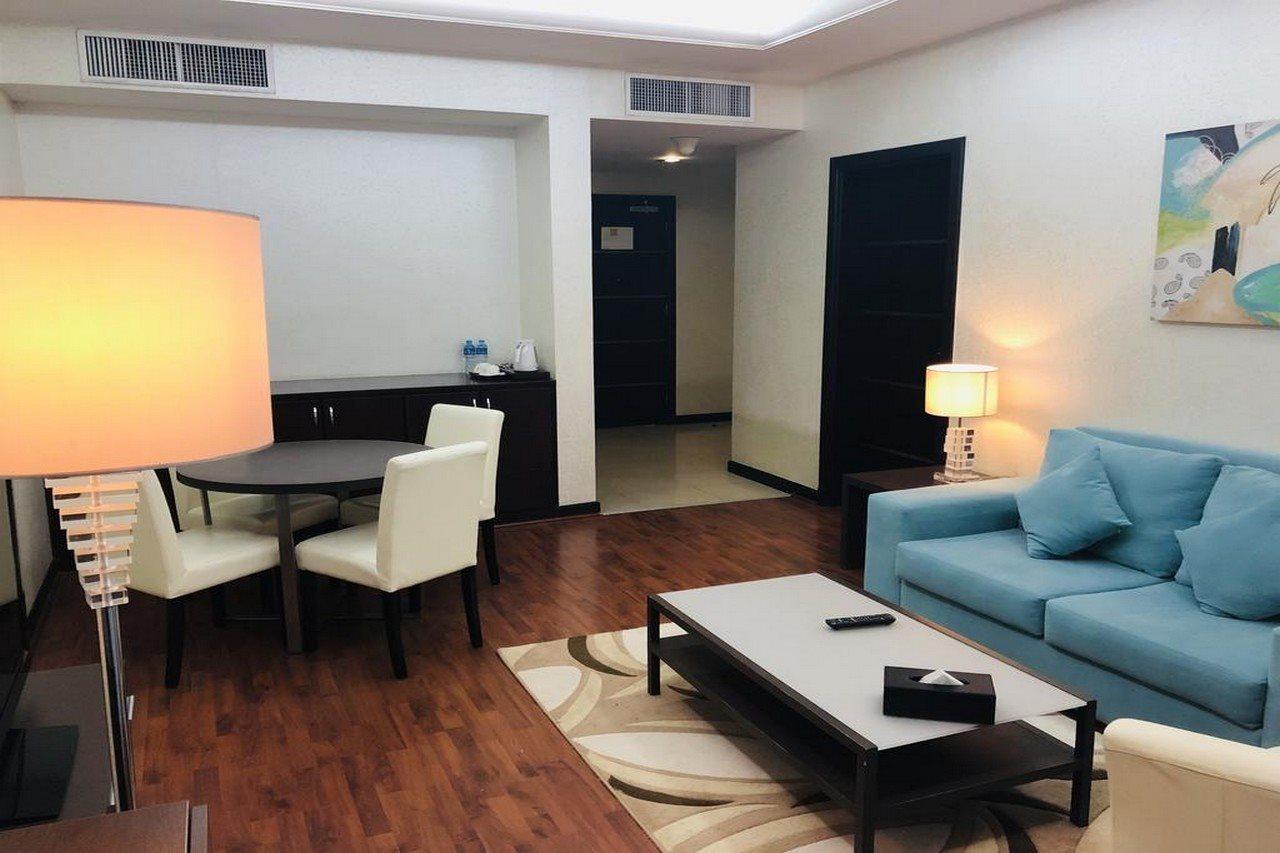 Hotel Gokulam Park Ad Dawhah Esterno foto