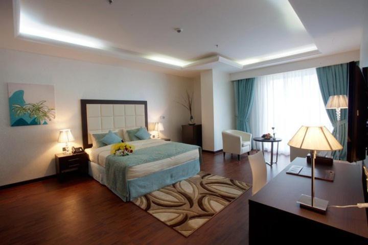 Hotel Gokulam Park Ad Dawhah Esterno foto