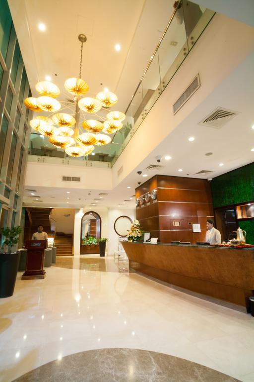 Hotel Gokulam Park Ad Dawhah Esterno foto