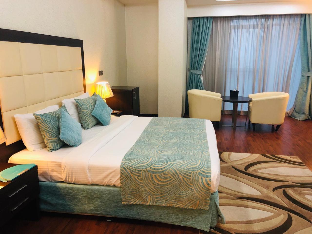 Hotel Gokulam Park Ad Dawhah Esterno foto